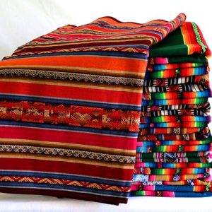 MANTA ANDINA DE AGUAYO. PEQUEÑA.